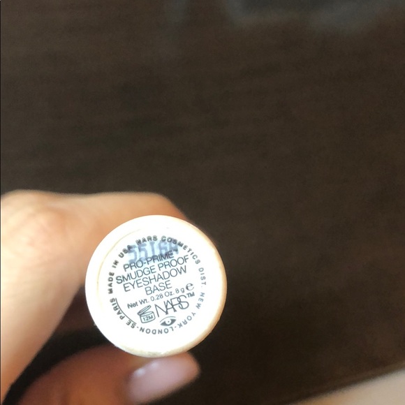 NARS eyeshadow primer - Picture 2 of 2